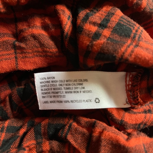 Universal Thread Shirt - Picture 4 of 6